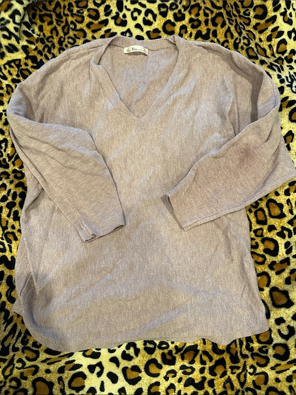 Women’s 3/4 sleeve   V-Neck Sweater in Lavendar